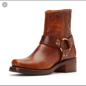 Frye Heritage Short Boot Size 9